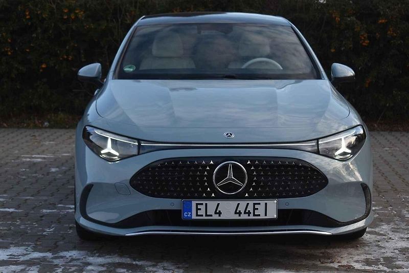 Mercedes-Benz CLA EQ je zástupce nové generace elektromobilů.