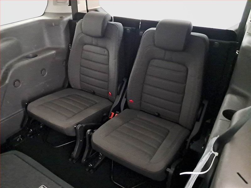 Ford Tourneo Connect (2019) Maxi Titanium 1.5 EcoBlue - fotka 15 z 19