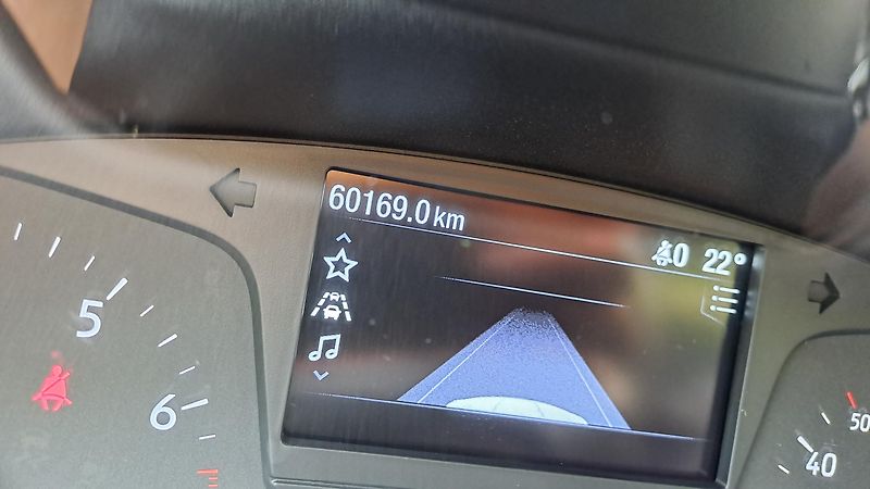 Ford Fiesta 1.0 EcoBoost Titanium - fotka 21 z 26