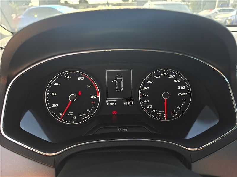 Seat Arona 1,0 TSi 85KW Style NAVI ALU - fotka 14 z 44