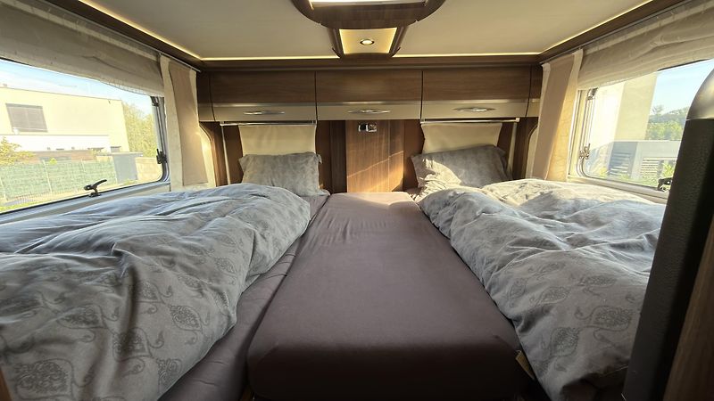 Bürstner Ostatní (2014) Bürstner Elegance I 810 G 3.0 - fotka 18 z 19
