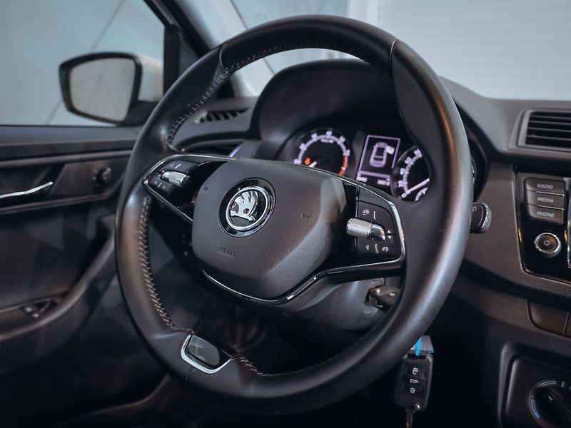 Škoda Fabia 1.0 TSI 70 kW Ambition - fotka 18 z 28