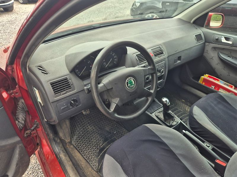 Škoda Fabia (2003) 1.2 i Tažné zařízení - fotka 16 z 19