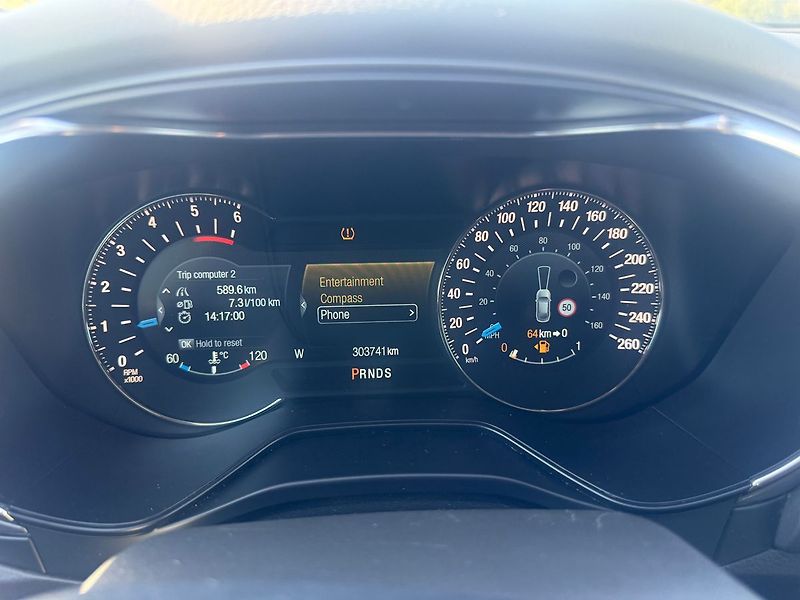 Ford Mondeo 2,0 Tdci Liftback Automat - fotka 13 z 17
