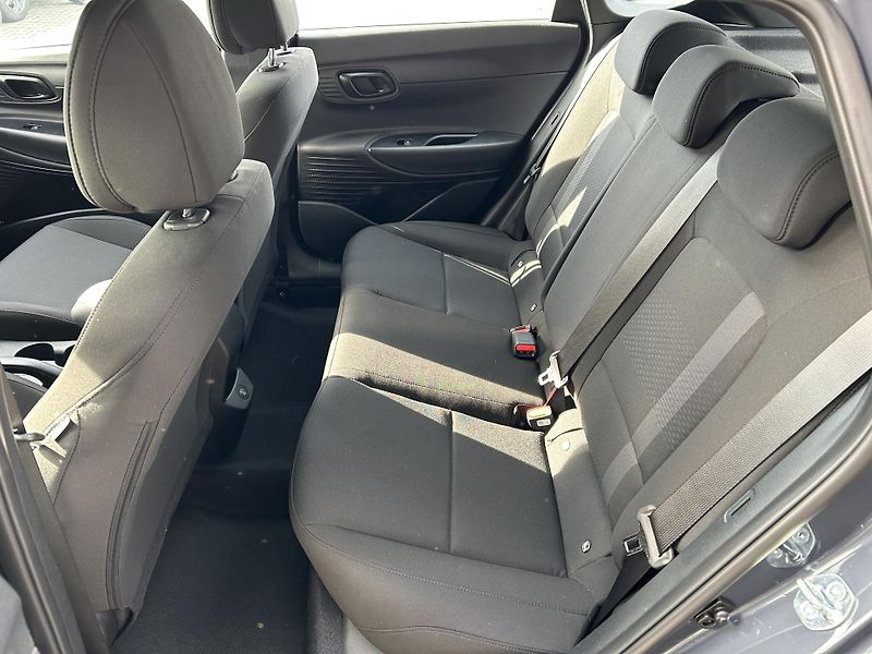 Hyundai i20 26 1,0 T-GDI DCT GO PLUS! 66kW - fotka 8 z 30