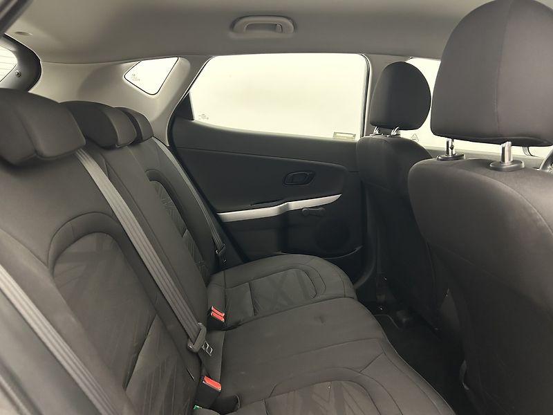 Kia Ceed 1.4 CVVT Comfort Plus - fotka 16 z 22