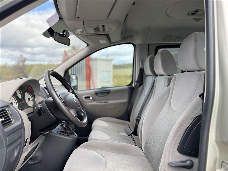 Fiat Scudo 2,0 NOVÁ STK, 9MÍST, TAŽNÉ - fotka 9 z 21