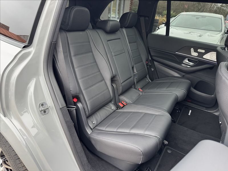 Mercedes-Benz GLS 450d AMG 4Matic - fotka 30 z 40