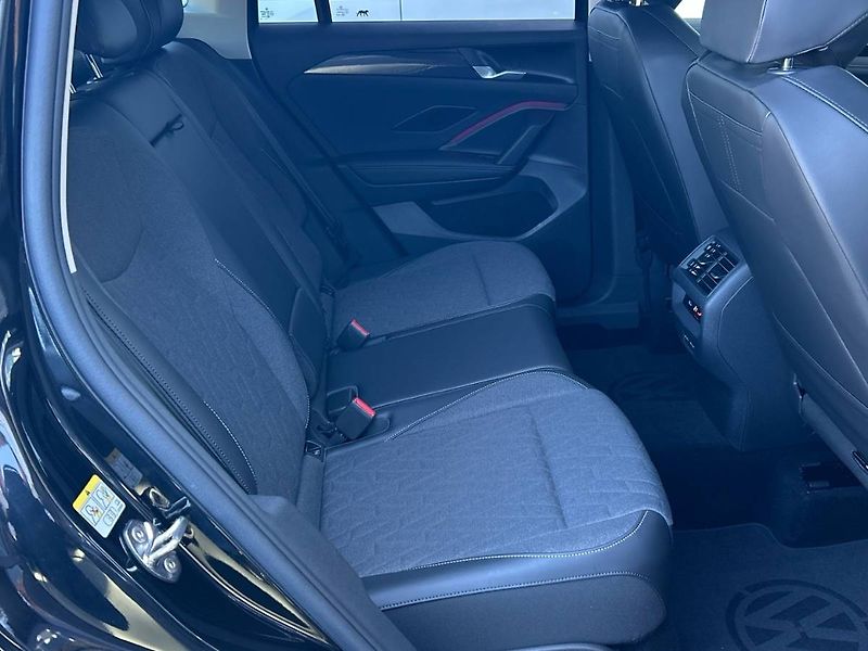 Volkswagen Tiguan (2025) 1.5 eTSI 7DSG Life - fotka 16 z 35