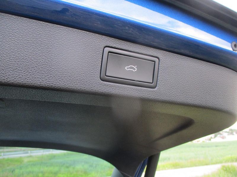 Škoda Kamiq 1.5TSi 110kW 7DSG STYLE PLUS - fotka 38 z 49