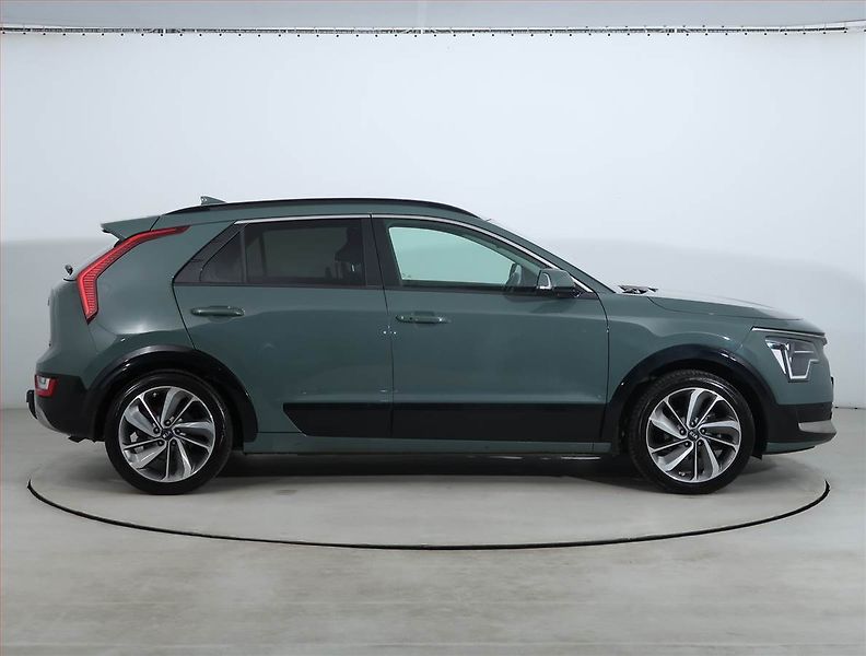 Kia Niro (2023) Hybrid - fotka 6 z 23