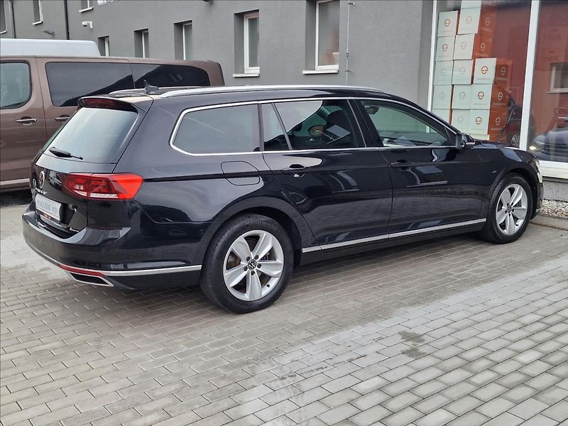 Volkswagen Passat 2.0 TDI 147kW 4MOT DSG Eleganc - fotka 11 z 50