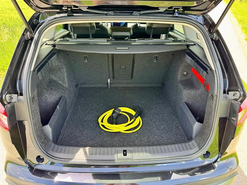 Škoda Enyaq (2022) 82kWh, SOH 92%,KEYLESS - fotka 18 z 19