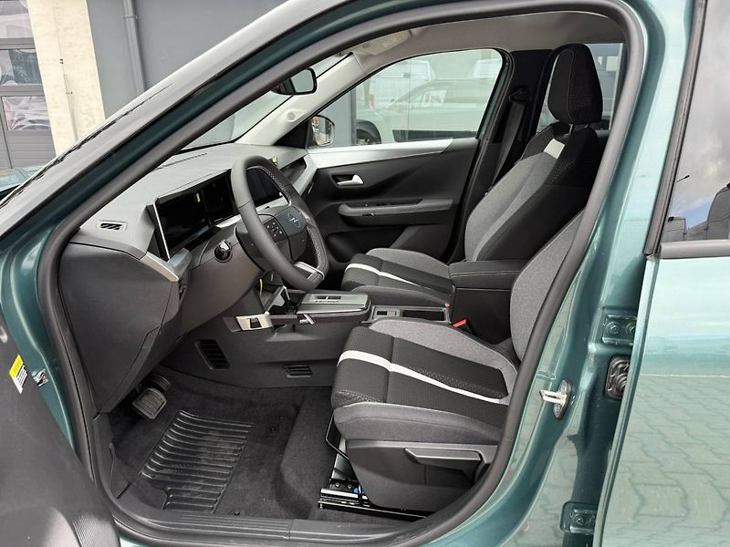 Opel Frontera GS Hybrid 1.2 TURBO (81kW/110k - fotka 9 z 25