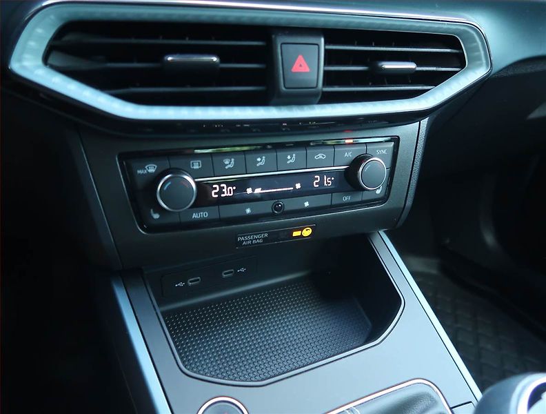 Seat Arona (2021) Xperience 1.0 TSI, ČR,1.maj - fotka 19 z 19