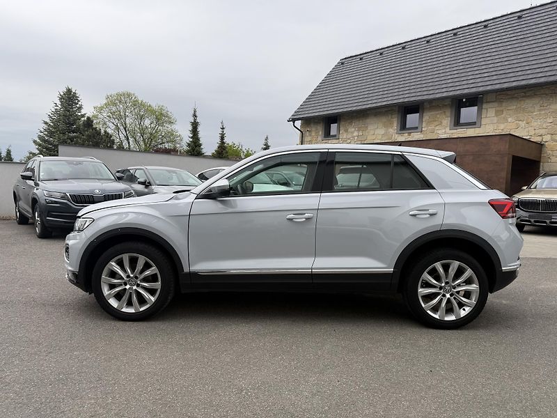 Volkswagen T-Roc 1.5 TSI 110 kW - fotka 8 z 23