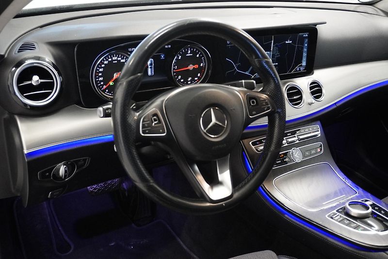 Mercedes-Benz Třídy E (2018) 2,0 AUTOMAT - fotka 13 z 27