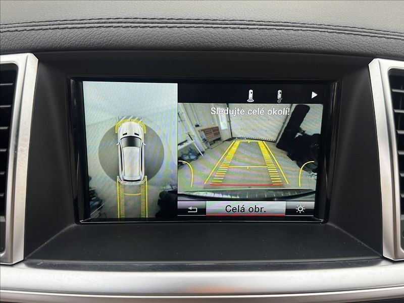 Mercedes-Benz GL 3,0 DPH AMG 4X4 NZTOP 360° TZ - fotka 24 z 48