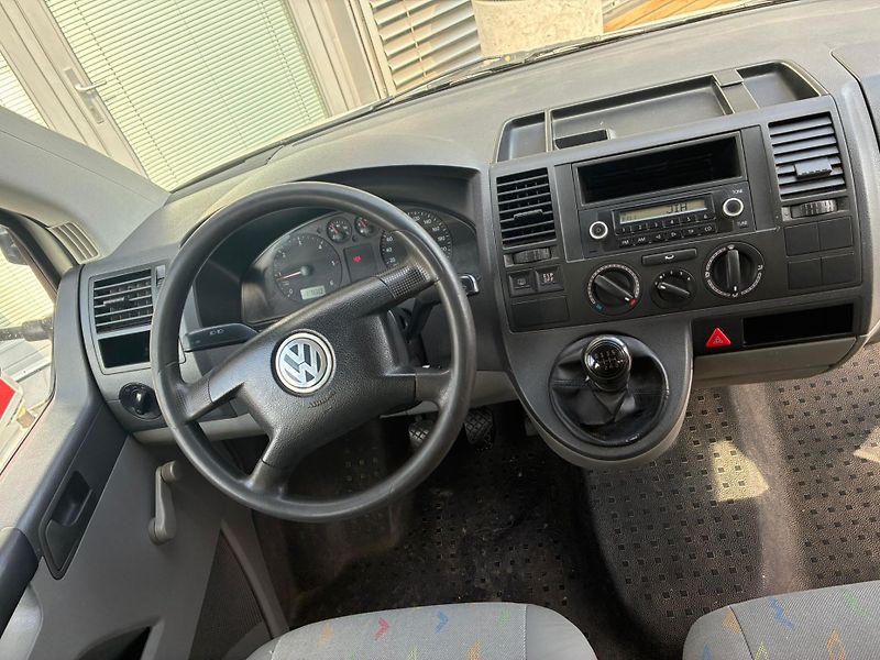 Volkswagen Transporter (2006) 2.5TDi, 96KW, 4X4, 5 MÍST - fotka 7 z 15