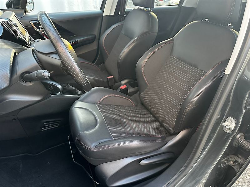 Peugeot 208 1,2 81kW GT Line, rozvody! - fotka 10 z 39