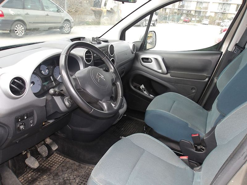 Peugeot Partner Tepee 1,6HDi ČR 1.MAJ.! -21%DPH !!! - fotka 21 z 33