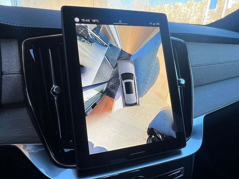 Volvo XC90 T8 PLUS ventilace vzduch 360 - fotka 17 z 21