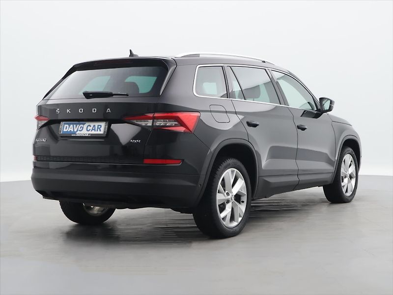 Škoda Kodiaq 2,0 TDI 147kW DSG Style 4x4 CZ - fotka 7 z 34