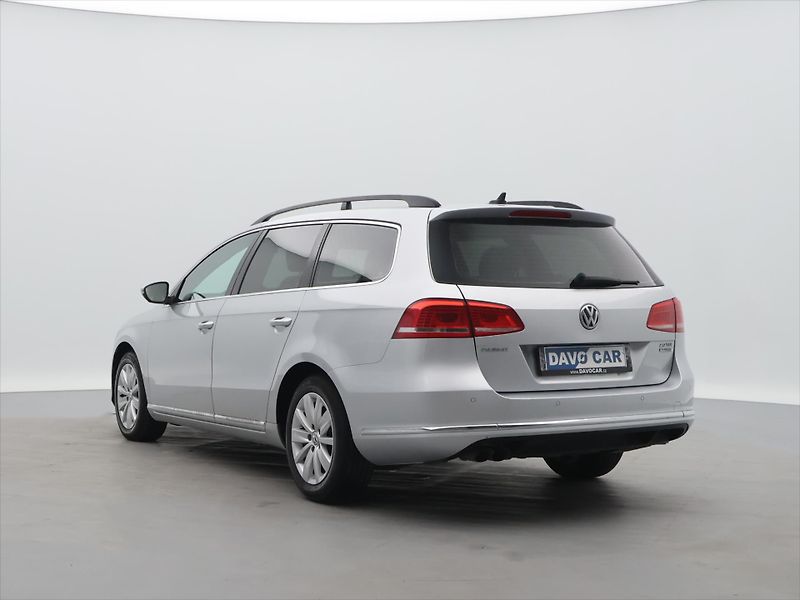 Volkswagen Passat 2,0 TDI 103kW DSG Xenon Navi - fotka 5 z 32
