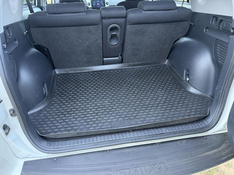 Toyota RAV4 2,0 VVTi  4x4  - fotka 25 z 29