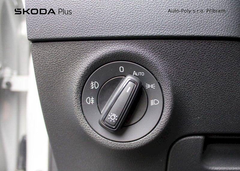 Škoda Karoq (2024) Drive 1.5TSI / 110kW 6°MP - fotka 12 z 24