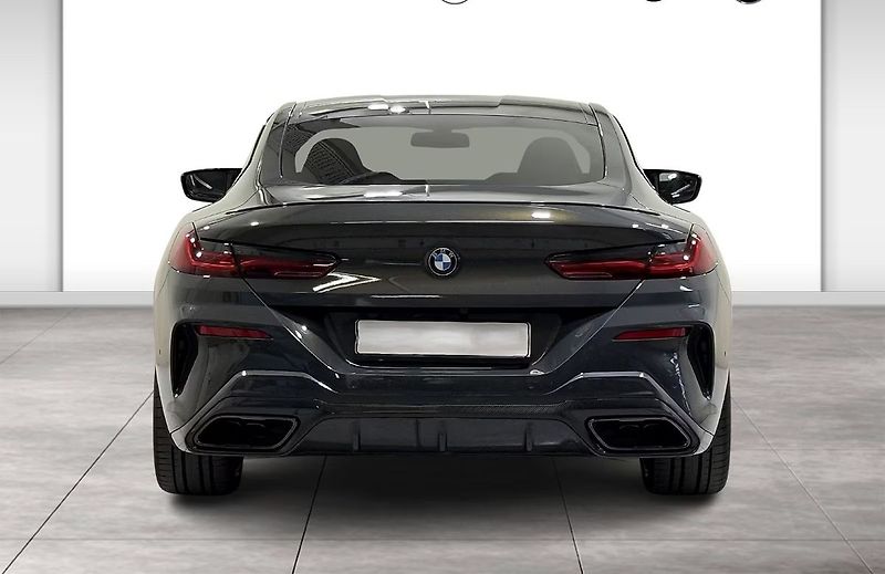 BMW Řada 8 (2025) M850i xDrive Coupé 08/2025 TOP - fotka 4 z 9