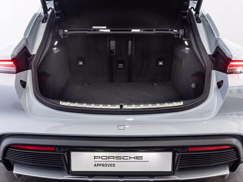 Porsche Taycan 4S Cross Turismo Pano 360 Inno - fotka 19 z 19