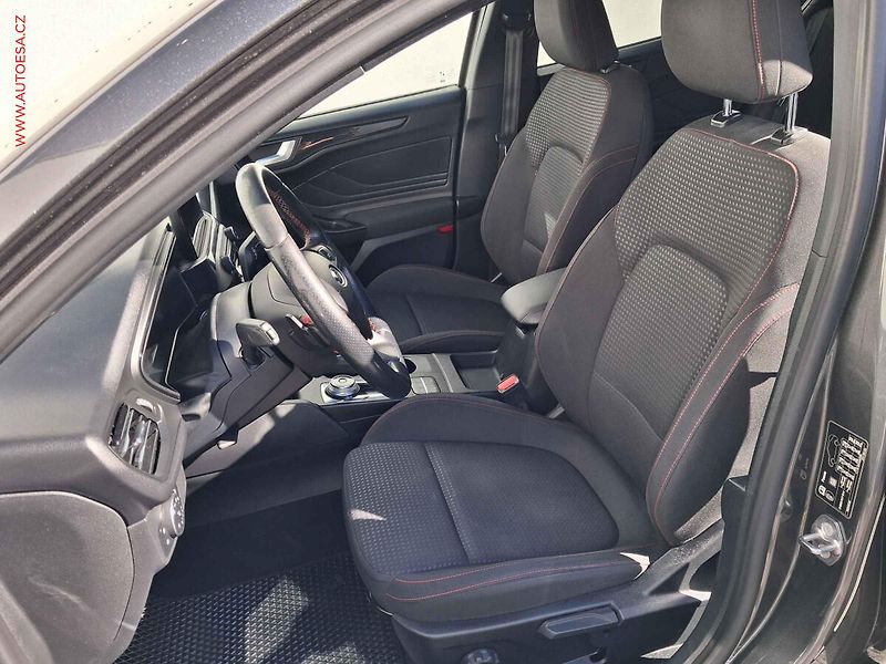 Ford Focus (2020) 1.5 TDCI, 2.maj, AT, navi - fotka 9 z 20