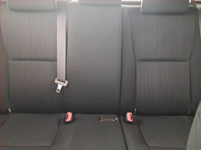 Toyota Auris (2008) 1.4 D-4D, Serv.kniha - fotka 10 z 17