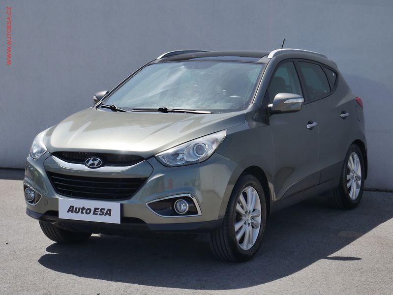 Hyundai ix35 (2010) 2.0 CVVT 4x4, ČR, AT, navi - fotka 3 z 25