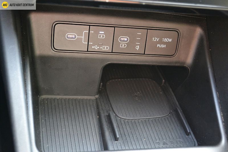 Hyundai Tucson 1.6T-GDI STYLE DCT FL 118KW - fotka 26 z 48