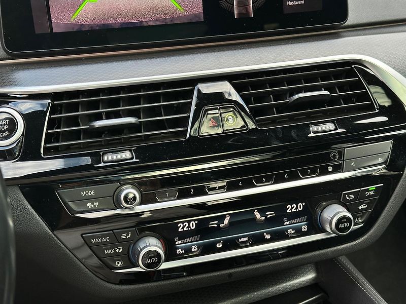 BMW Řada 5 540D xDrive Executive Pro LASE - fotka 8 z 24