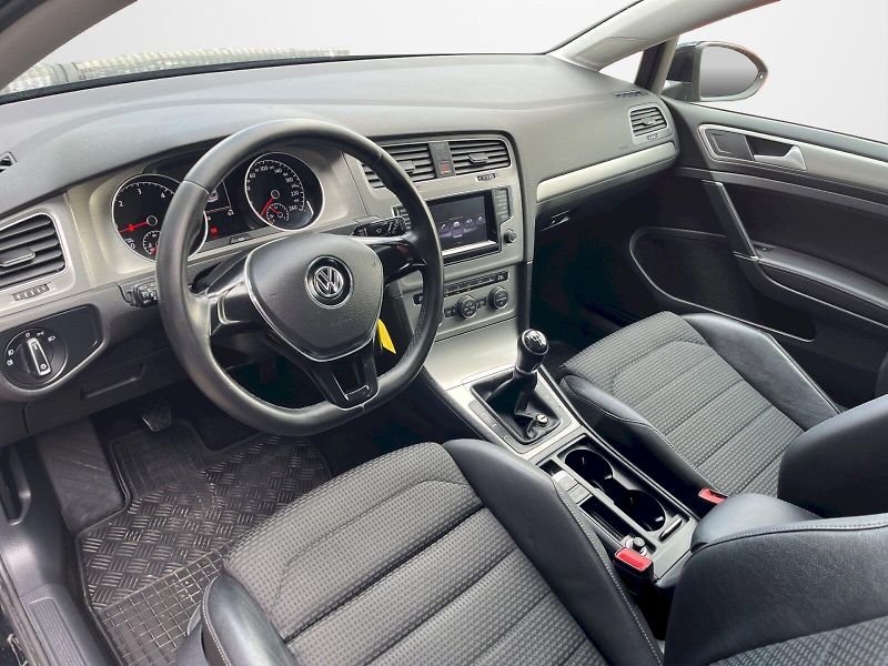 Volkswagen Golf (2015) 1.6 TDI 77 kW Comfortline - fotka 5 z 29