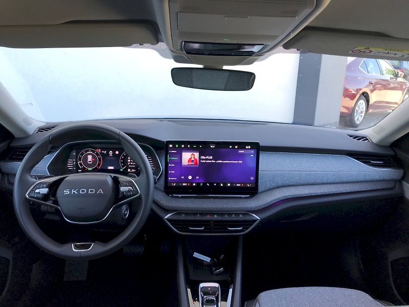 Škoda Octavia (2025) COMBI TOP SELECTION 1,5 TSI M- - fotka 5 z 28