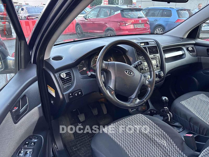 Kia Sportage (2008) 2.0i 4x4, ČR, autoAC, temp - fotka 3 z 3