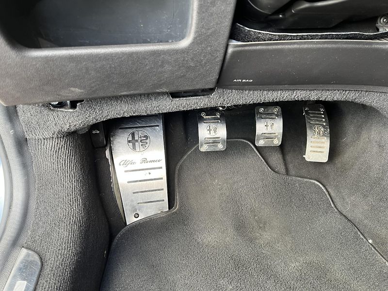 Alfa Romeo Brera 3.2 JTS ČR - fotka 25 z 37