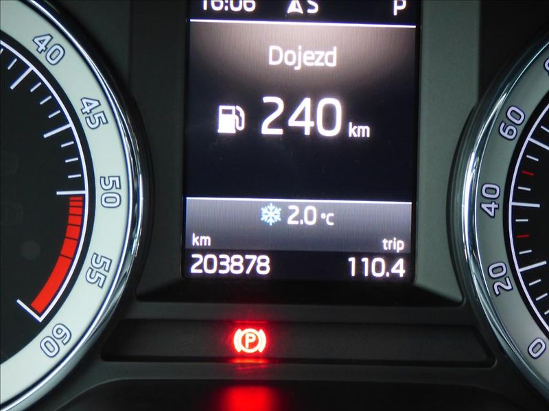 Škoda Octavia 2,0 TDI DSG,LED,Navigace  Ambi - fotka 26 z 55