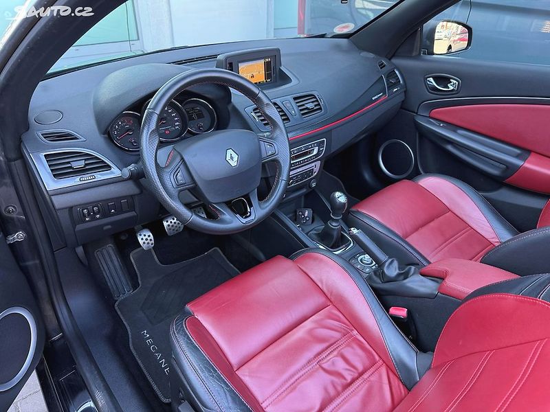 Renault Mégane 2.0 dCi 118kW - fotka 22 z 43
