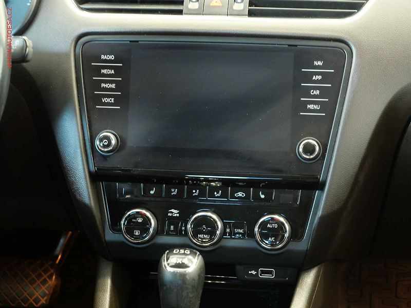 Škoda Octavia (2018) 2.0 TDi 4x4, DSG, LED - fotka 10 z 25