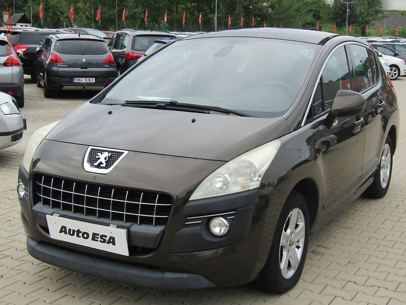 Peugeot 3008 (2010) 2.0HDi, Navi, výhřev sed. - fotka 3 z 14