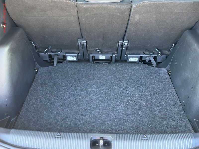 Škoda Yeti (2012) 1.2 TSi, DSG - fotka 7 z 16