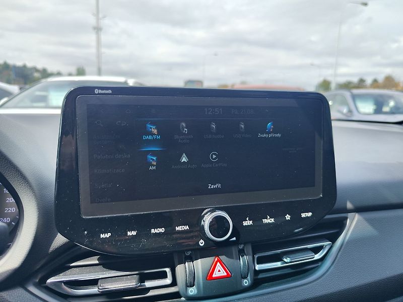 Hyundai i30 1.5 T-GDI/117kW N-Line DCT - fotka 18 z 32