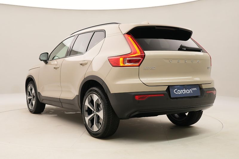 Volvo XC40 (2026) B3 AUT DARK ULTRA  - fotka 10 z 63