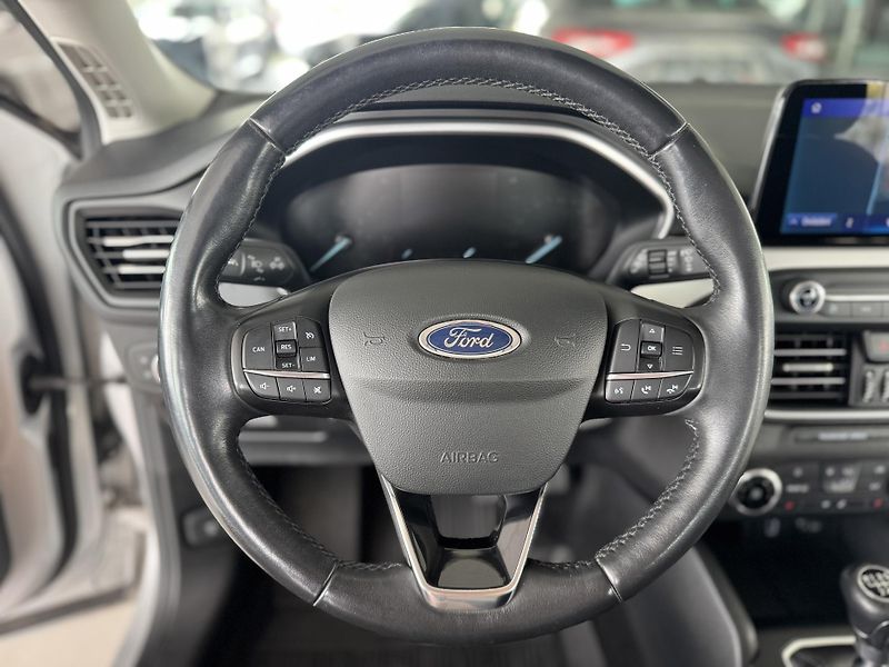 Ford Focus 1,5TDCi 88kW*Navi*Vyhř.Volant - fotka 22 z 32