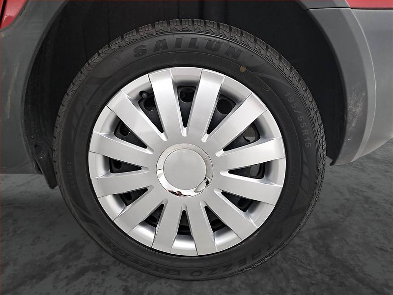 Škoda Roomster (2010) Scout 1.6 TDI, Eko.zaplacen - fotka 15 z 17